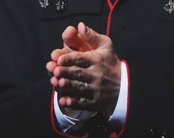 yunho's sexc hands (aka yands) ; a thread <3