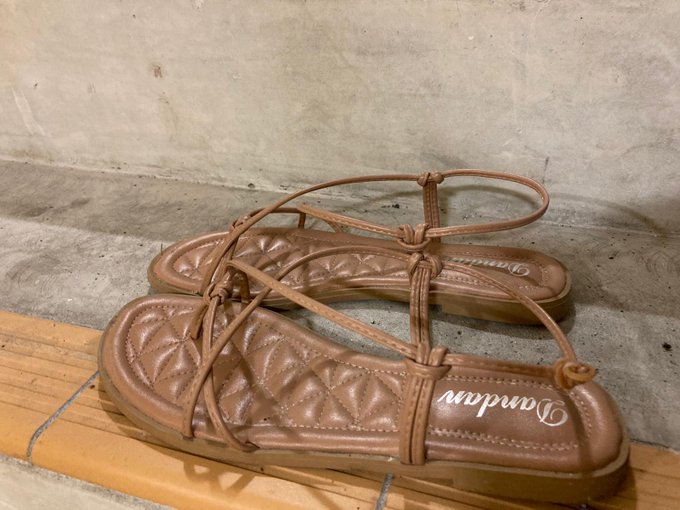 這對也必須射👍🏿 鞋頭套實 再插 好爽👍🏿 懂的會懂吧 很久冇出圖了 希望受歡迎👏🏿  #扫楼 #恋足 #打胶  #原味 #射鞋 #Cumshoes #射平底鞋 #Cumflats https://t<a href="/tag/%E6%89%AB%E6%A5%BC"class="tags">#扫楼</a><a href="/tag/%E5%8E%9F%E5%91%B3"class="tags"><span>#原味</span></a><a href="/tag/%E6%81%8B%E8%B6%B3"class="tags"><span>#恋足</span></a><a href="/tag/cumshoes"class="tags"><span>#cumshoes</span></a><a href="/tag/%E6%89%93%E8%83%B6"class="tags"><span>#打胶</span></a><a href="/tag/%E5%B0%84%E9%9E%8B"class="tags"><span>#射鞋</span></a><a href="/tag/%E5%B0%84%E5%B9%B3%E5%BA%95%E9%9E%8B"class="tags"><span>#射平底鞋</span></a><a href="/tag/cumflats"class="tags"><span>#cumflats</span></a>