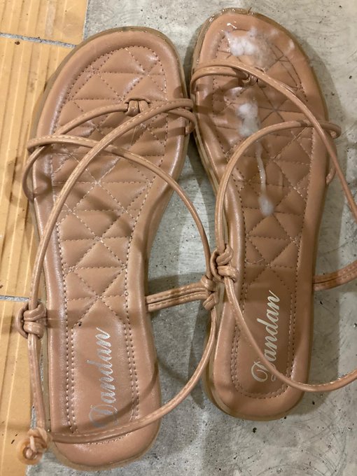 這對也必須射👍🏿 鞋頭套實 再插 好爽👍🏿 懂的會懂吧 很久冇出圖了 希望受歡迎👏🏿  #扫楼 #恋足 #打胶  #原味 #射鞋 #Cumshoes #射平底鞋 #Cumflats https://t<a href="/tag/%E6%89%AB%E6%A5%BC"class="tags">#扫楼</a><a href="/tag/%E5%8E%9F%E5%91%B3"class="tags"><span>#原味</span></a><a href="/tag/%E6%81%8B%E8%B6%B3"class="tags"><span>#恋足</span></a><a href="/tag/cumshoes"class="tags"><span>#cumshoes</span></a><a href="/tag/%E6%89%93%E8%83%B6"class="tags"><span>#打胶</span></a><a href="/tag/%E5%B0%84%E9%9E%8B"class="tags"><span>#射鞋</span></a><a href="/tag/%E5%B0%84%E5%B9%B3%E5%BA%95%E9%9E%8B"class="tags"><span>#射平底鞋</span></a><a href="/tag/cumflats"class="tags"><span>#cumflats</span></a>