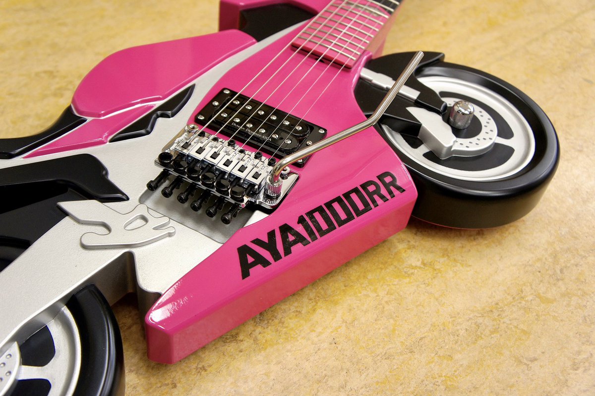 ギター ayacomp 1984 Aria Pro II ZZ Deluxe Explorer White With Black Zebra