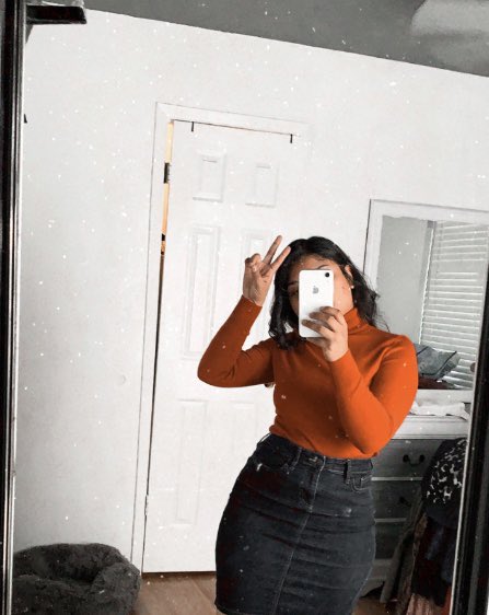 gsevelyn99's tweet photo. Kinda late but finally fall 🧡🍂🍁 #septemberbabe https://t.co/7Yp5YmG1hK