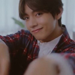 taehyung being the cutest as you scroll down ; a must thread