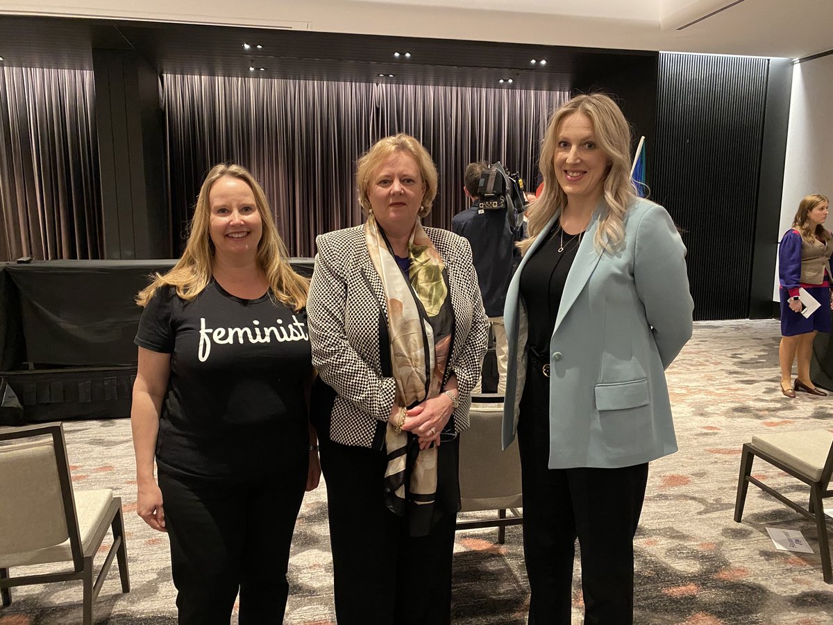 YWCACanberra's tweet photo. 👑 @FrancesCrimmins with @ACTCOSS Chair Glenda Stevens & CEO Dr Emma Campbell at today’s ACT Election Leaders’ debate 🗳🔵🟢🔴 See our threads below ⬇️ for some forum highlights #ACTCOSSForum2020 #Canberra https://t.co/EhtpeJpIJ6