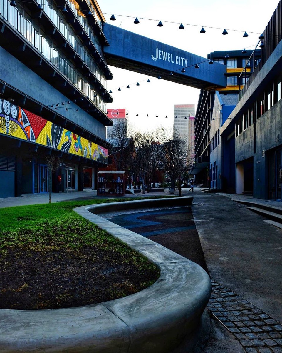 Joburgcoza's tweet image. Welcome to Jewel City, the new 'live, work, play' precinct located in downtown. We can't wait to go check it out!
.
 📷 @drewski_f1.8
.
#jewelcity #liveworkplay #precinct #newdevelopment #development #innercity #maboneng #johannesburg #jozi #joburg #joburgcoza