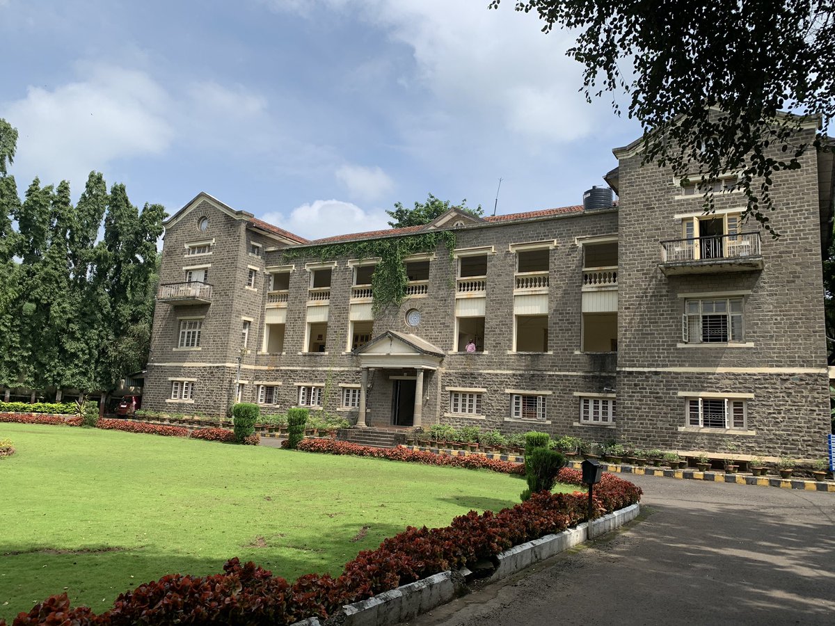 He was professor at  #Botany department of  #CalcuttaUniversity later he founded Maharashtra Association for cultivation of Science at  #Pune in the basement of  #LawCollege and later build this amazing looking building with support from governments