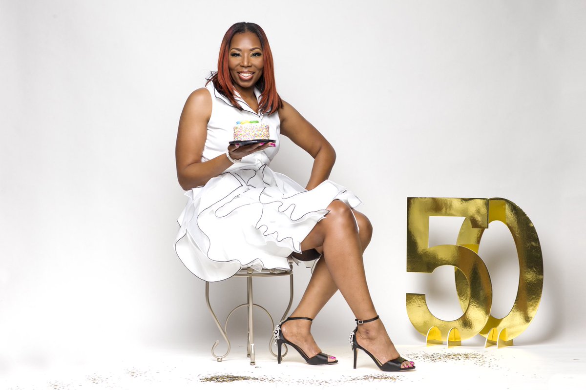 ATLDancer09's tweet image. Thank you Lord for blessing me with another birthday! 2020...you can’t rock this Virgo. Happy Birthday to me! #50andfabulous