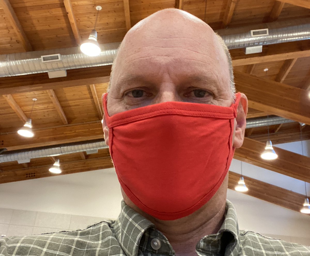 dougmoore's tweet photo. I donated blood yesterday and received this cool red mask …and cookies 😊

Special thanks to everyone at @CanadasLifeline for all the work they do and for making blood donation a safe process. #canadaslifeline #CanadaBloodServices https://t.co/YQry7giuRR