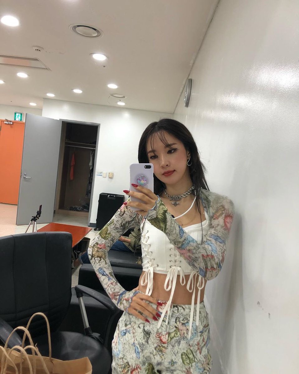 jiyoonarchive's tweet photo. [INSTAGRAM UPDATE] ☆ 200902 https://t.co/g72wQiFimG