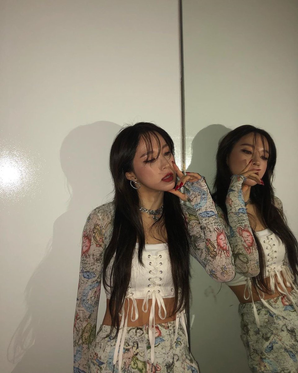 jiyoonarchive's tweet photo. [INSTAGRAM UPDATE] ☆ 200902 https://t.co/g72wQiFimG