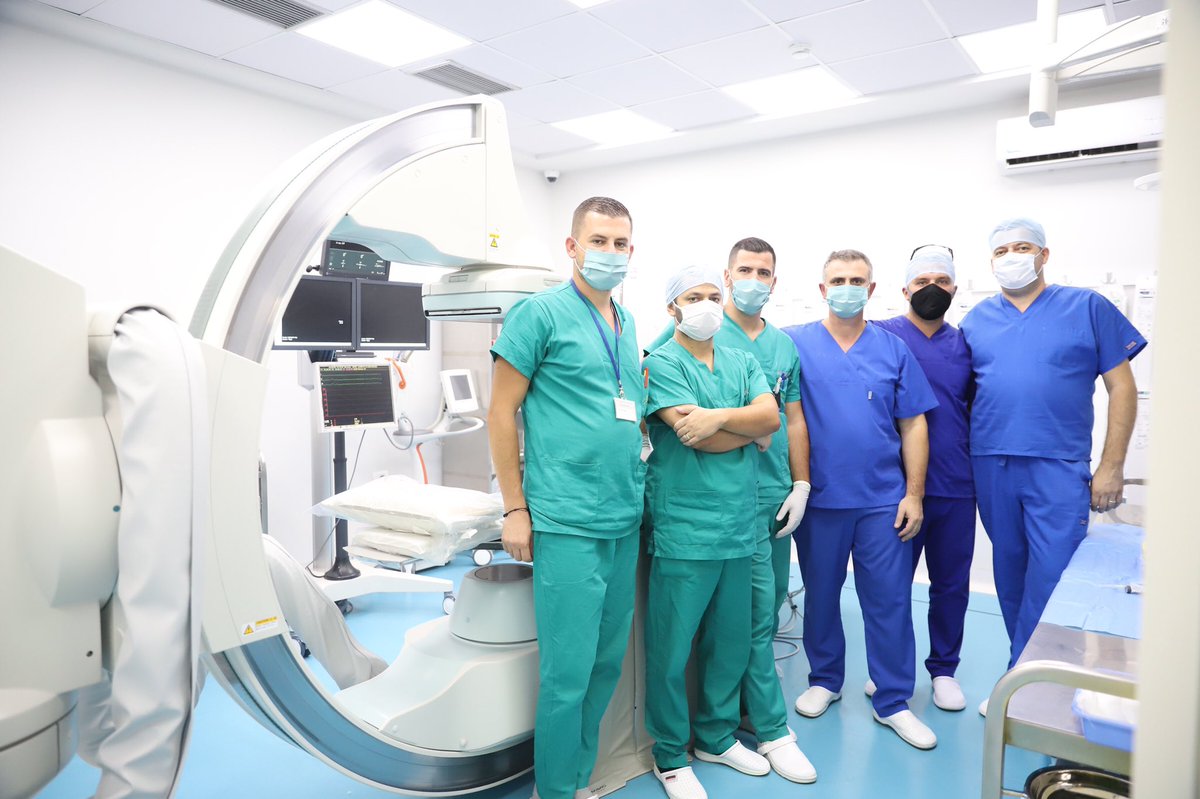 GManastirliu's tweet photo. Këtë vit 421 qytetarë kanë kryer ndërhyrjen jetëshpëtuese në zemër në Njësinë e re të Hemodinamikës në spitalin rajonal të #Fierit ✅
🏥 Investimi i qeverisë që i shërben të gjithë jugut të vendit ✅
👨⚕️👩🏻⚕️ Punë fantastike e ekipit mjekësor ✅
#ShëndetësiaQëDuam https://t.co/wpNh4UZHOG