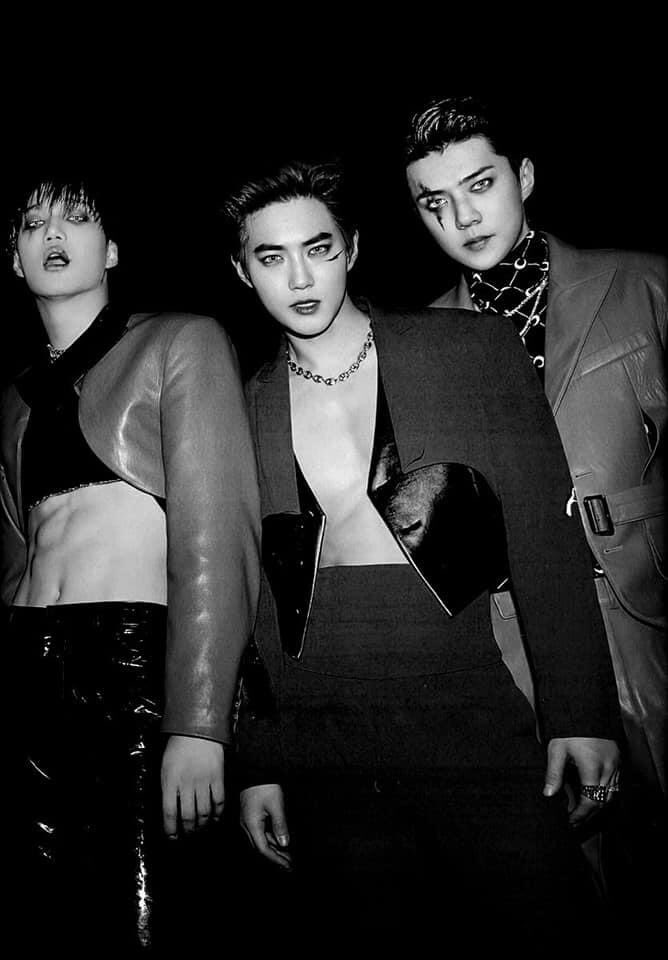 xiumyeonbae's tweet image. ONLY EXO CAN PULL OFF THIS CONCEPT 

#TimeForOBSESSION #ObsessedWithEXO #OBSESSION #EXOonearewe #EXODEUX
@weareoneEXO @exoonearewe