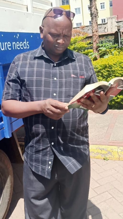 BibleSocietyKen's tweet image. The reward for humility and fear of the Lord is riches and honor and life. proverbs 22:4 #BSKBiblemonth #meandmyBible #Hiswordmyworld