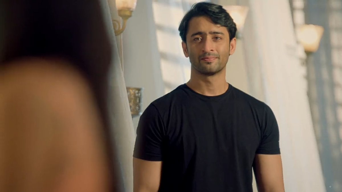 When he shared with his mom the sorrow, the support she gave made him feel a little better. On hearing Kunal talk of "what Abir Bhai is to me" made him go all hearts, feel blessed n loved #ShaheerSheikh #AvinashMishra #YehRishteyHainPyaarKe #RupalPatelPC owners(2/n) +