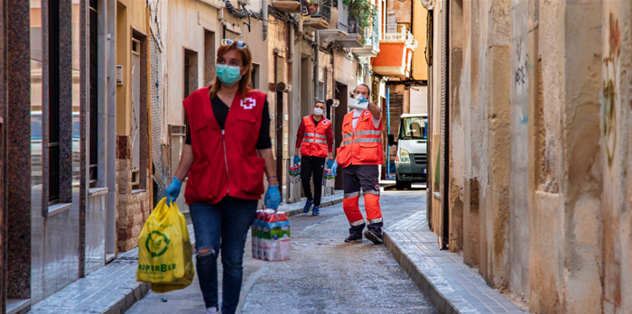 Veolia_Aragon's tweet photo. Ayúdanos a ayudar 😊.  Hasta el 30 de septiembre donamos 1 euro por cada alta nueva en nuestro #AreadeClientes al programa #CruzRojaResponde  de @CruzRojaEsp  en favor de los colectivos más afectados por la crisis de la COVID-19.
Súmate y date de alta 👉 https://t.co/kJkZZtUH85 https://t.co/S9h2sGnxkc