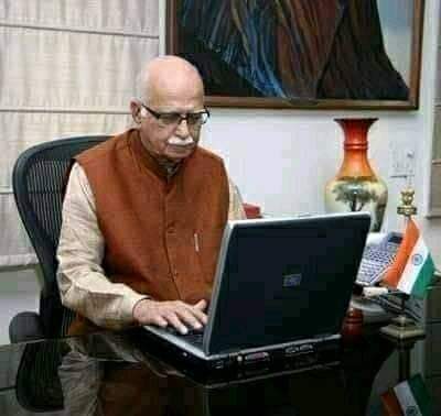 AmrendraYadava's tweet image. Ruk mai bhi dislike karu
#SpeakUpforSSCRailwaysStudends 
#studentshateModi 
#StopPrivatization_saveGovjob 
#StopPrivatisation