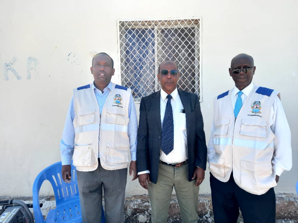 anwarwarsame72's tweet photo. Pleased to have participated a mock Bio-metric voter registration in Baligubadle. Thankful for the massive work done by @SLNEC. Hopeful that the upcoming combined parliamentary and LC elections will be on time and successful. I urge all stakeholders to continue working hard https://t.co/mgJETKjMq0