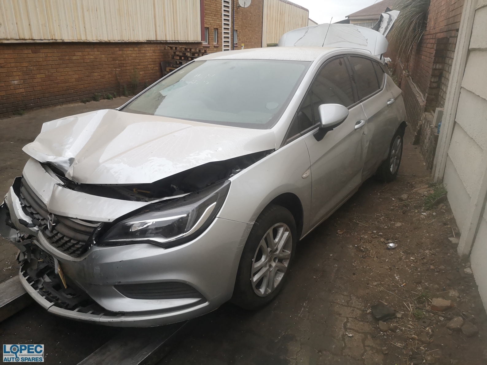 Opel astra stripping sale for spares olx