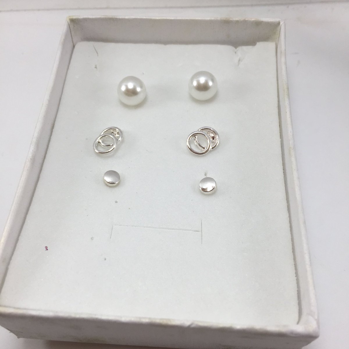 I have these studs packaged for you if you don’t like dangling earrings.N1200 eacg.Please Rt