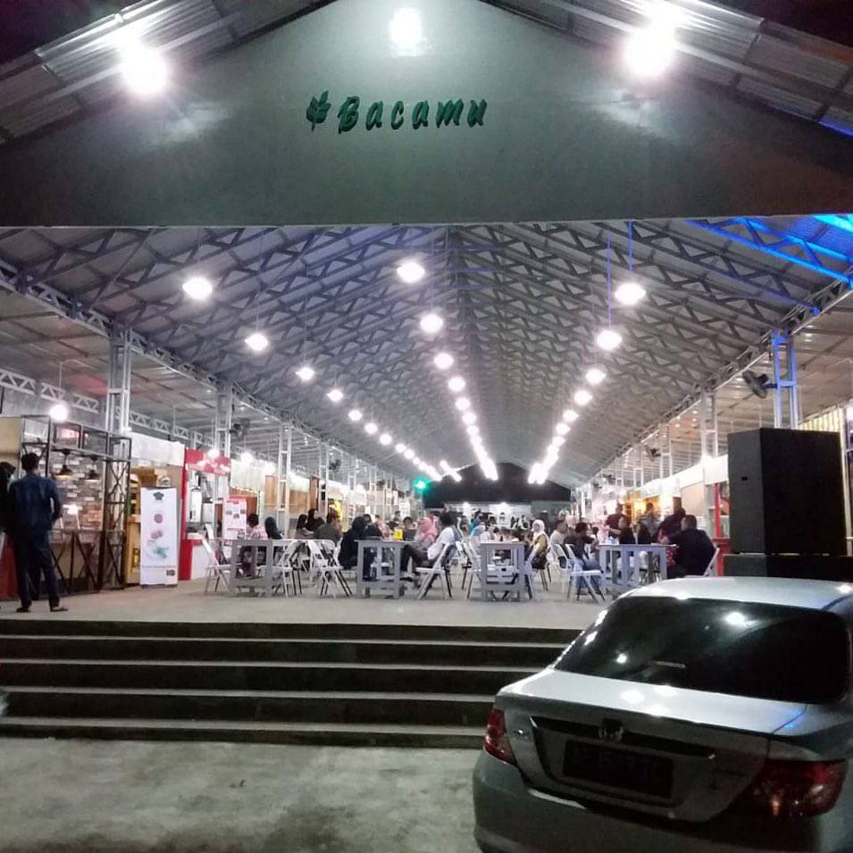 Telah dibuka pujasera Bacamu, pusat kuliner yang mengakomodir berbagai kedai dengan pilihan menu yang beragam. Buka pukul 10.00-22.00 (Senin-Jumat), 10.00-00.00 (Sabtu-Minggu). Berada di Jl. Zainal Abidin Syah, Komp. Pohon Pala, Ternate. #BisiBisi #TernateToday