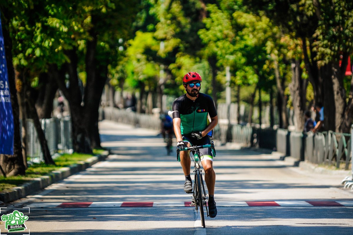 pengueniss's tweet photo. GranFondo Bursa 2020'den kareler #yücelçakıroğlu #okanözdemir #sinançelik https://t.co/VDcGCt3miG
