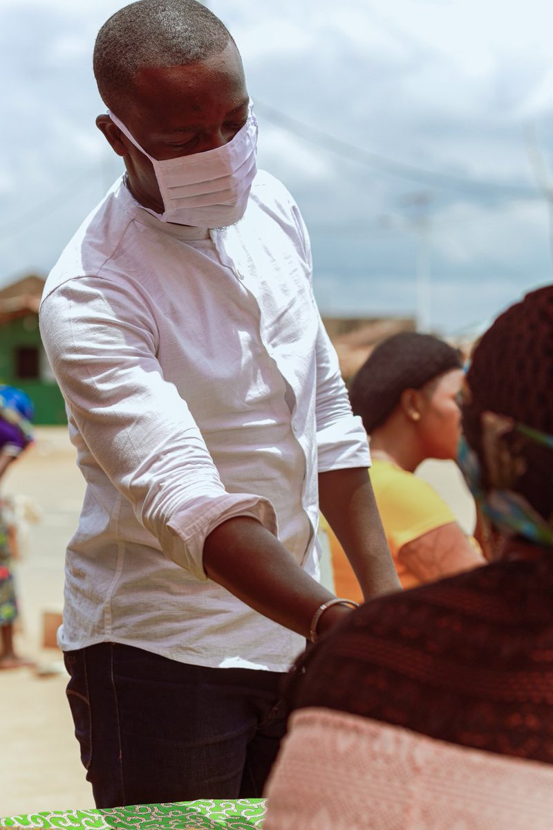 AphtalC's tweet photo. C'était dimanche dernier.

C'était à Tohoun.

C'était une sortie découverte, une sensibilisation #COVID19, et distribution de masques réutilisables.

C'était surtout fun.

#Team228 #Tgtwittos #DestinationTogo https://t.co/ljdvqBe6FZ