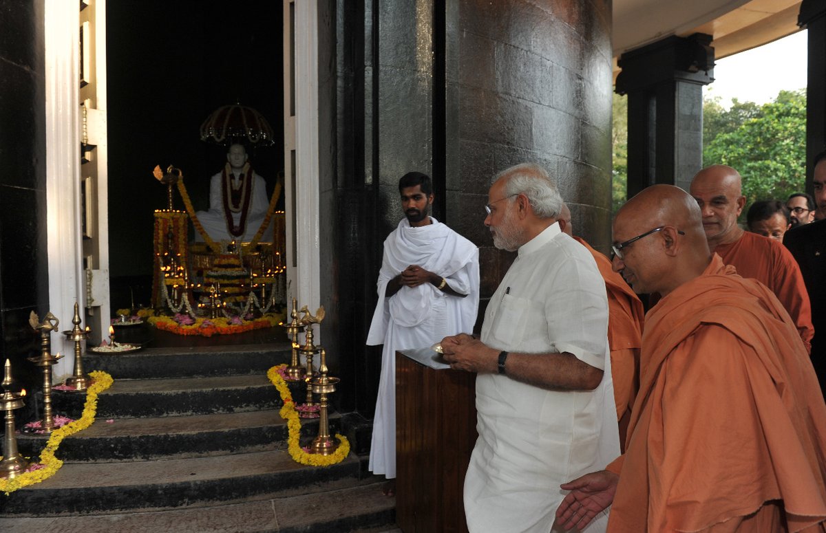 I bow to the venerable Sree Narayana Guru on his Jayanti. His life and works epitomised the perfect blend of spirituality and social reform. He emphasised on education and empowerment of women. He was a farsighted visionary whose ideals give strength to many across India.