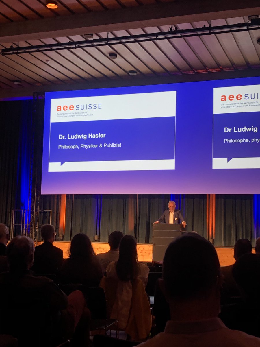 eDays_CH's tweet photo. Mehr Lust auf Autarkie statt Konsumzombie! ⁦@LudwigHasler⁩ ⁦@AEE_SUISSE⁩ https://t.co/Cs79HElnkR