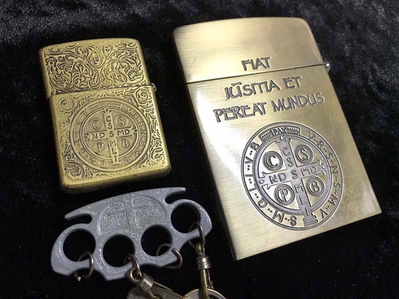 映画コンスタンティン　アイテム キアヌ・リーヴスの誕生日だそうなのでコンスタンティングッズ自慢です