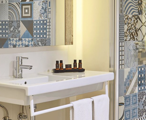 Sabies que a totes les nostres habitacions de l'hotel 1935 i l'hotel Terraza hi trobaràs amenities de Rituals?💙
terrazagrup.com
#terrazagrup #benvinguda #aRoses #visitroses #hotel #costabrava #Emporda #beauty #cosmetics #Rituals