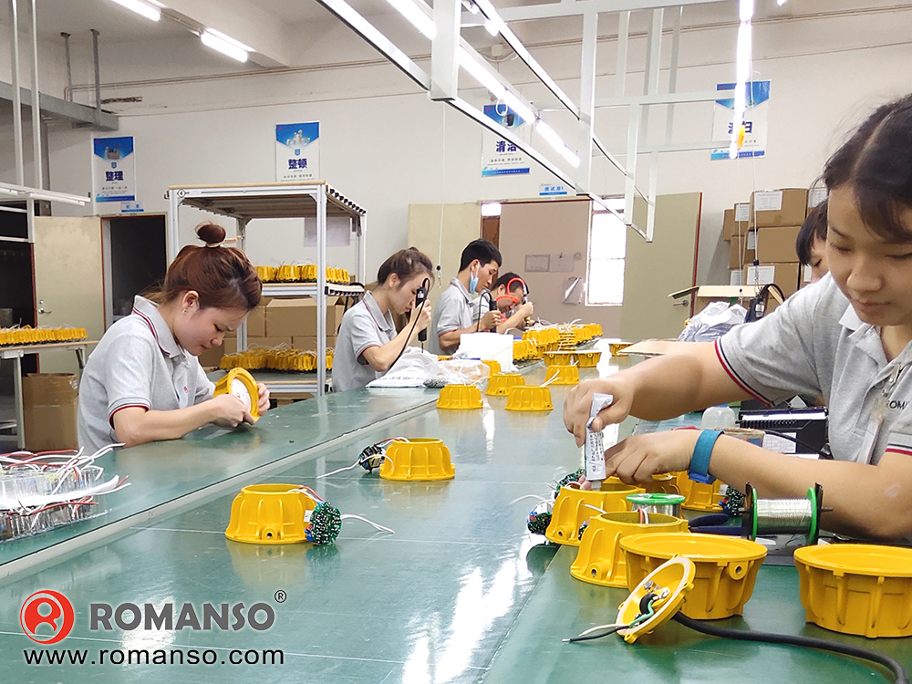ROMANSO_LED's tweet image. #RomansoLED loading dock light is provided uniform visibility inside trailers or around dock areas.  For more information, please contact us via romanso.com freely. Thanks for your attention.
romanso.en.alibaba.com/productgroupli…?
#LEDdocklights
#LEDlighting