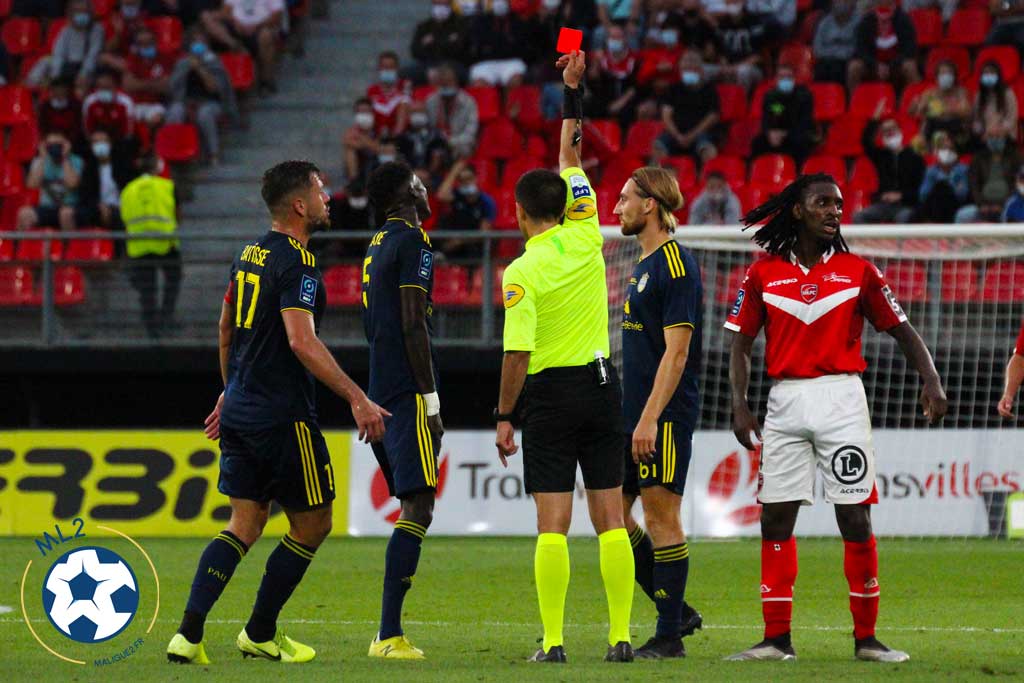 maligue2's tweet photo. Ligue 2 – Le classement du fair-play après 2 journées

➡ 
https://t.co/dIiQ0M1IF4 https://t.co/F21qqPsJjh