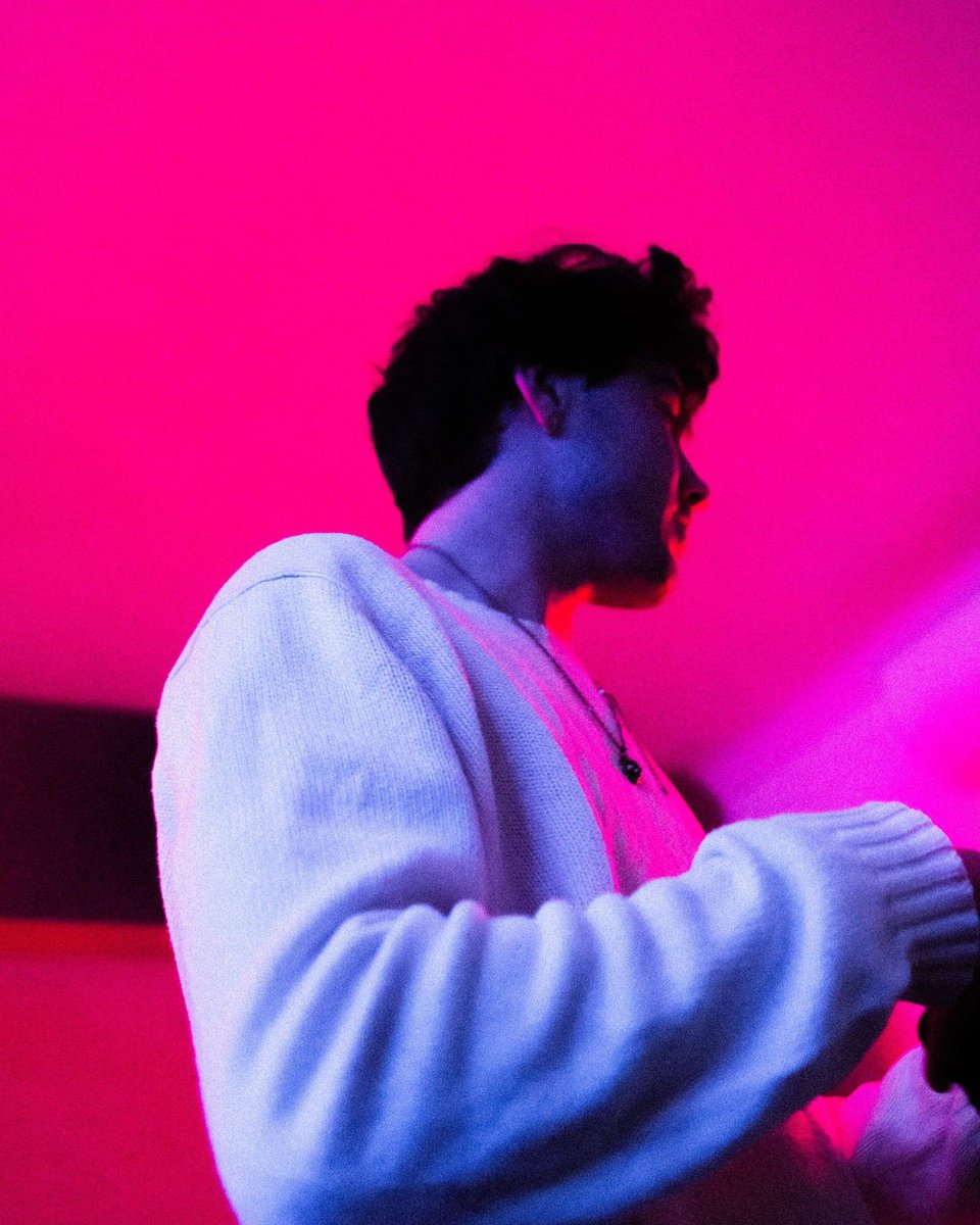 Hold on to your butts, new vlog our tomorrow 🍑