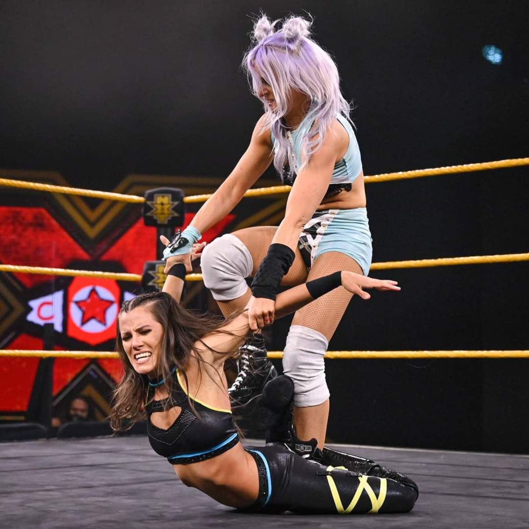 Pint-Sized Poison |Not @CandiceLeRae.| tweet media