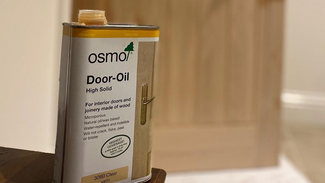osmo_uk's tweet image. Our Door-Oil is a unique oil and wax combination designed to protect interior veneered wooden doors and furniture. Just like every Osmo product, it's extremely water and dirt resistant, saliva-resistant and sweatproof - also suitable for children's toys! Photo by:bwthyn_bryn (IG)
