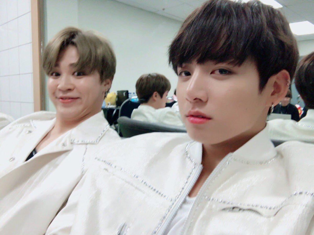 — a thread of jikook selcas, but they grow older if you keep scrolling ♡