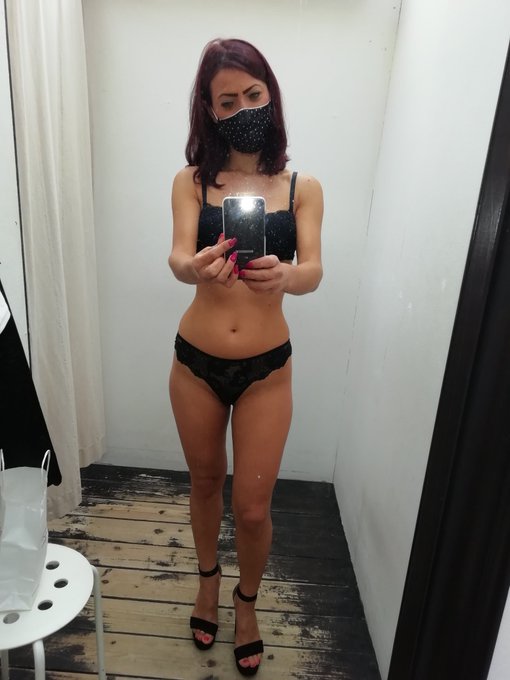 Good morning !!!! 😈😈😈  @Cam4_IT @_Consulente @Dylan_Maxxxwell https://t.co/vD1EfCyqiN<a class="tags" target="_blank" title="On Twitter" href="/?out=eyJ0eXAiOiJKV1QiLCJhbGciOiJIUzUxMiJ9.eyJpYXQiOjE3MjI0MTYzNDEsImlzcyI6InR3cG9ybnN0YXJzLmNvbSIsIm5iZiI6MTcyMjQxNjM0MSwiZXhwIjoxNzUzOTUyMzQxLCJyZWRpcmVjdF91cmwiOiJodHRwczovL3R3aXR0ZXIuY29tL0NhbTRfSVQifQ.YauvC_qFyVO1vVJAq6muOv7Pu7jVKqBFbG8XgiE4q1aEs65CQTyqBLzT1vACjSaKkD3f4lZJobrFLU0fWbDG9w">@Cam4_IT</a><a class="tags" target="_blank" title="On Twitter" href="/?out=eyJ0eXAiOiJKV1QiLCJhbGciOiJIUzUxMiJ9.eyJpYXQiOjE3MjI0MTYzNDEsImlzcyI6InR3cG9ybnN0YXJzLmNvbSIsIm5iZiI6MTcyMjQxNjM0MSwiZXhwIjoxNzUzOTUyMzQxLCJyZWRpcmVjdF91cmwiOiJodHRwczovL3R3aXR0ZXIuY29tL19Db25zdWxlbnRlIn0.ZH-R0VN30oxuvbnwQUAZ4gEhrccf1v9-1B0_Tvuv6MTJ3iKIsZMzeFUq4BgEK4PWNUMFSAbhioyQLYeQ9Ko-7Q">@_Consulente</a><a class="tags" target="_blank" title="On Twitter" href="/?out=eyJ0eXAiOiJKV1QiLCJhbGciOiJIUzUxMiJ9.eyJpYXQiOjE3MjI0MTYzNDEsImlzcyI6InR3cG9ybnN0YXJzLmNvbSIsIm5iZiI6MTcyMjQxNjM0MSwiZXhwIjoxNzUzOTUyMzQxLCJyZWRpcmVjdF91cmwiOiJodHRwczovL3R3aXR0ZXIuY29tL0R5bGFuX01heHh4d2VsbCJ9.1KJd7OfPR5GOjpJFSqNXlR6FHI1_2Bv3M2OQPt8hhT7UWpjWf0H9rYicuVCa5JP_Ja4RhujvkMvQBt4aNX5KUA">@Dylan_Maxxxwell</a><a href="/tag/sexy"class="tags"><span>#sexy</span></a><a href="/tag/tits"class="tags"><span>#tits</span></a><a href="/tag/nipple"class="tags"><span>#nipple</span></a><a href="/tag/onlyfans"class="tags"><span>#onlyfans</span></a>