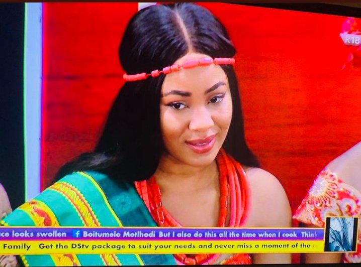 FridayErica1's tweet photo. Check the meaning of the name "ERICA" again and you will know why her name is on everyone's lips. Queens Don't tip toe every of their step carries weight and the Earth shakes. I Stan a flawed and deserving QUEEN 🌟🌟 🌟🌟 🌟
#bbnaija #OPPOxErica #CMCxErica https://t.co/8x1fi0SY2K