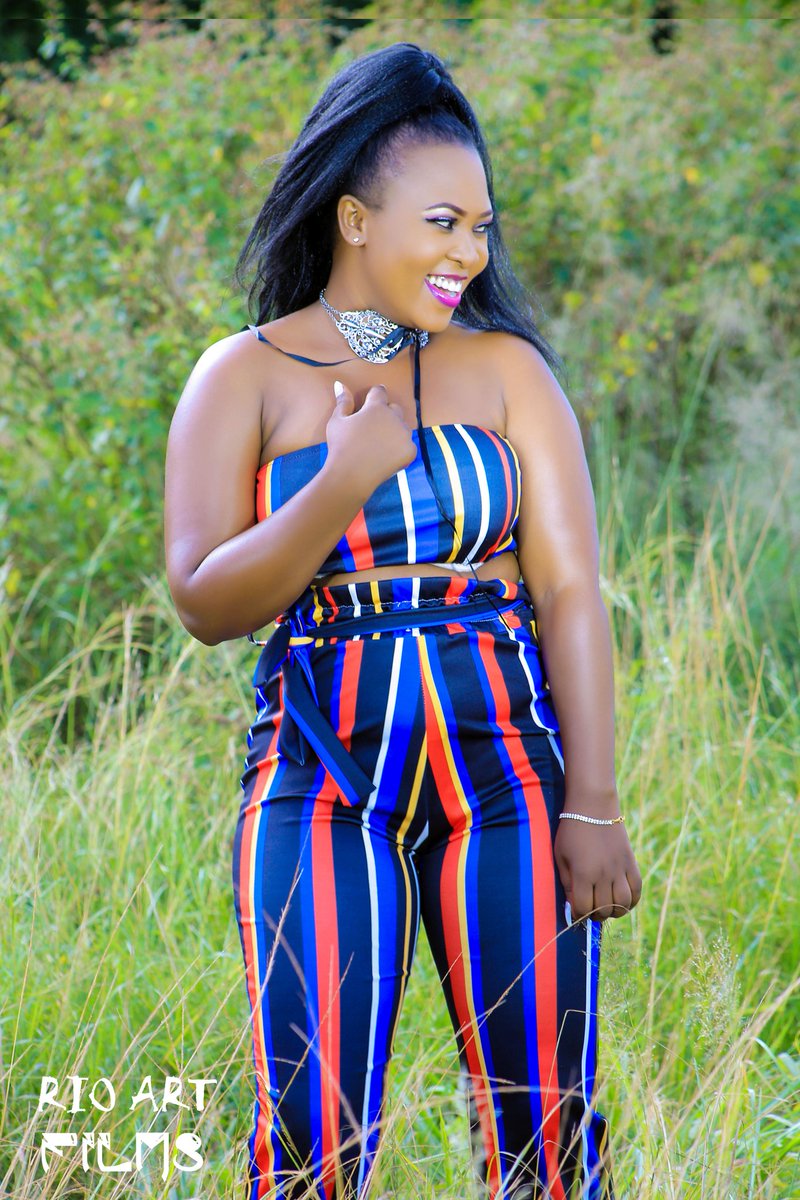 kakasharon15's tweet photo. Don't Wait to be inspired be the inspiration 👌 # nze ñdi byange 
#follow for afollow back
https://t.co/44oRMQHVJ0 https://t.co/RUXImGOJ5s