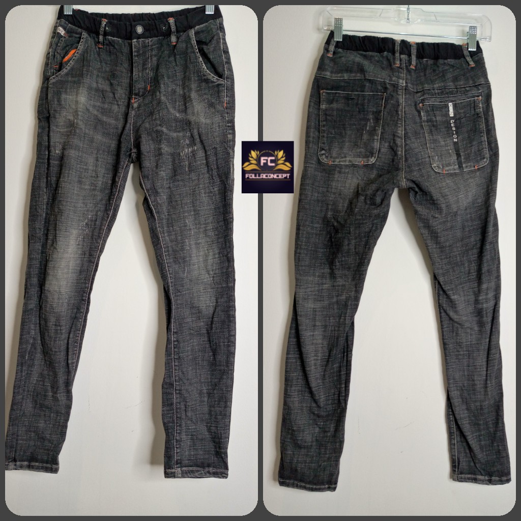 Stone washed dark jeans for boyAge: 7-8 yearsPrice: #1,200