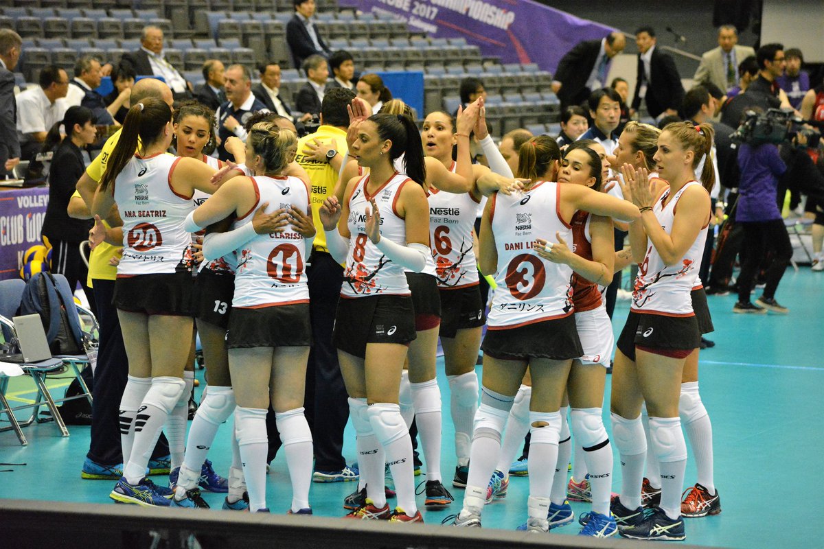 Chasing The Dragon On Twitter ヴィクトリーナ姫路 ユニフォームにスコート採用とは 新しい試みに挑戦するのは良いですね 海外のクラブチームではちょくちょく見かけるのですが 写真はfivb世界クラブ女子選手権2017神戸大会より ネスレ オザスコ ブラジル