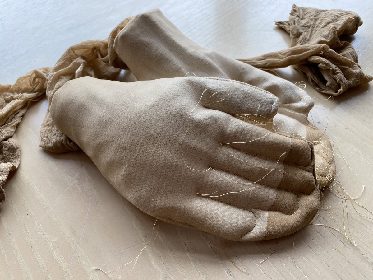 loubakerartist's tweet image. #septtextilelove @seam_collective #Currentproject: #bodyparts #obsession #frankenstein #maryshelley #monster #selfportrait #self #other #stitch #canvas #tights #softsculpture #sculpture #mafineart #bathspastillmakes #research #hands #sloppycraft #abject #kristeva #uncanny #freud