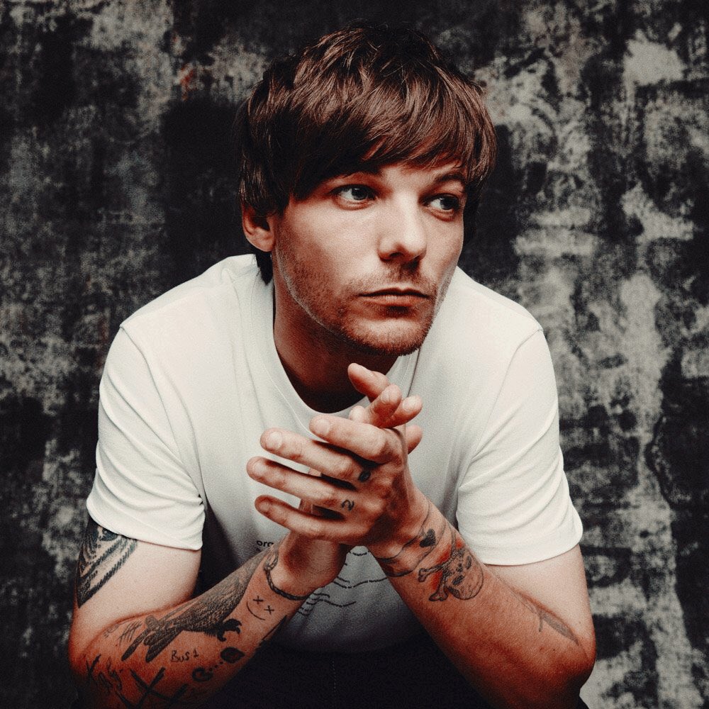 a really long question thread about walls to quote and vote for louisI vote Louis Tomlinson ( @Louis_Tomlinson) for  #ArtistoftheSummer  @965TDY