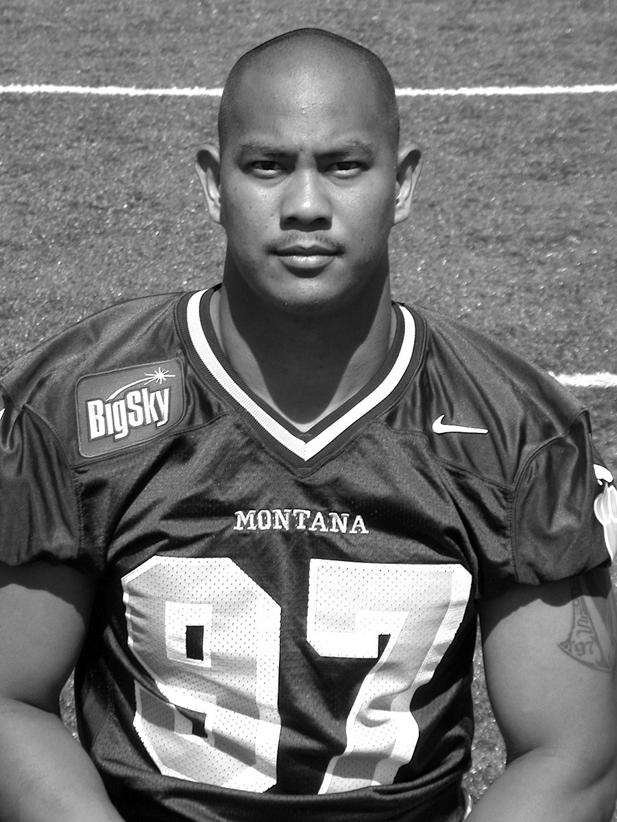 MontanaGrizFB's tweet photo. Today the Grizzly football family is mourning the loss of Herbert Fernandez. 

Loved by all, Herb was a 2001 National Champion and the 2002 Pat Norwood Award winner for “Most Inspirational Player.”
 
Please join us in keeping the Fernandez family in your thoughts. https://t.co/adfO2Uywlj