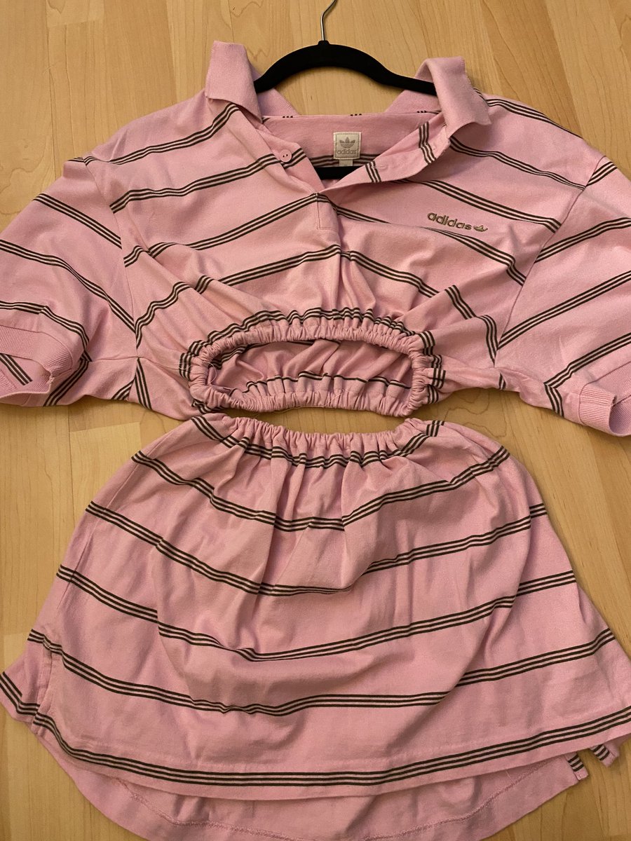 It costs £0 to retweet to help a small business🦋 hoping to get my sales up 🤩💓 will retweet back x