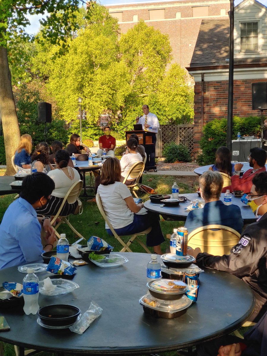 Last night <a href="/PresidentWSU/">President Richard Muma</a> hosted Student Ambassador Society for dinner at his on-campus home; a tradition that dates back to the 1990s &amp; one that every <a href="/WichitaState/">Wichita State</a> president since has graciously continued. @ShockerExp asked thoughtful ❓ &amp; Dr. Golden spent >40 minutes answering