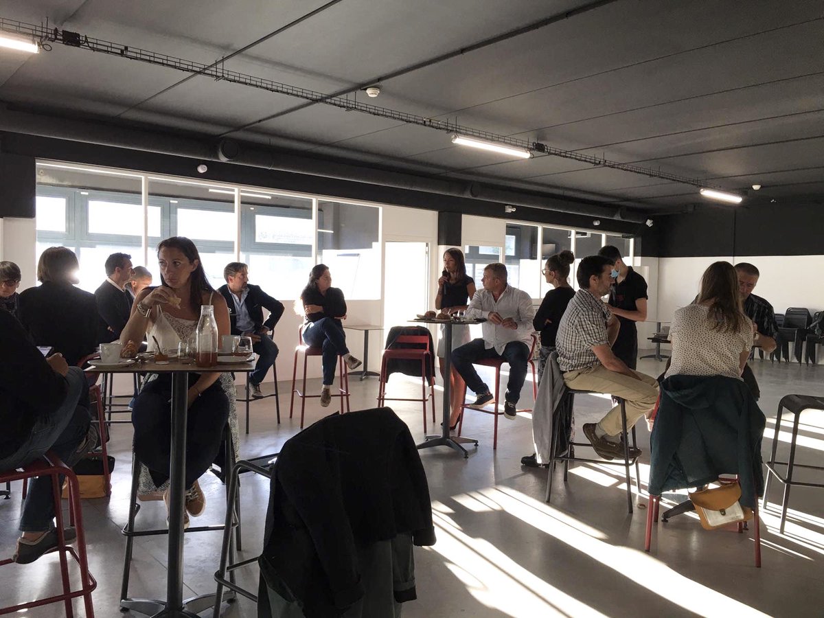 Heureuse d’accueillir auj les pêcheurs d’<a href="/Occitanie/">Région Occitanie</a> <a href="/suddefrance/">Occitanie - Sud de France</a> et les conchyliculteurs du bassin de thau aux côtés d’@AnaelleGruaz <a href="/LGamelles/">Les Belles Gamelles</a> <a href="/sasguivarch/">GUIVARC'H SAS</a> <a href="/crieesoccitanes/">Les Criées Occitanes</a> <a href="/CuisineMEmplois/">CuisineModeDemplois</a> <a href="/DominiqueViel1/">Dominique Viel</a> au @MinToulouse pour œuvrer à une meilleure offre maree locale 😊🦀🐟