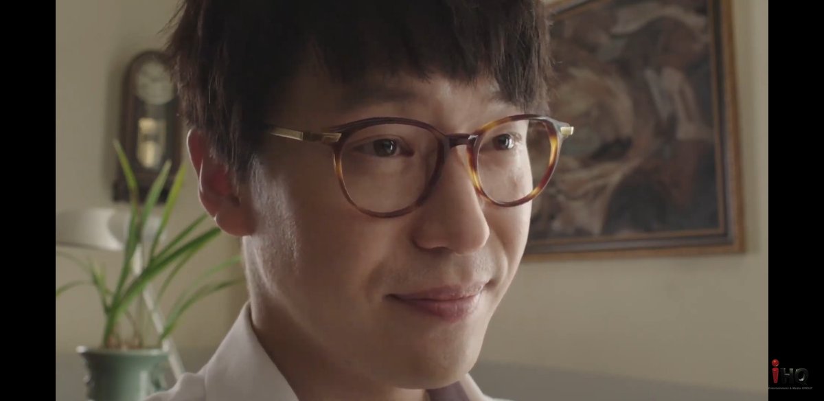 악몽선생 정주행 💨 웹드라마여서 금방 끝! 아쉽지만 너무 재밌고 특히 봉구쌤이 너무 잘생겼어 😆 엄기준 나올 때마다 다시 돌려보고 또 돌려보고...