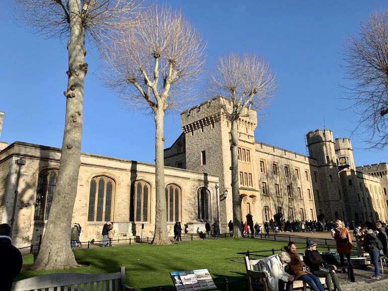 bernarddonoghue's tweet photo. Taking advantage of my @HRP_palaces membership (and an afternoon without meetings) so I’ve booked a visit to @TowerOfLondon tomorrow afternoon. Social distancing means no crowds &amp;, therefore, you can see more, do more &amp; visit more; in fact a really fantastic visitor existence. https://t.co/akPUkrEncT