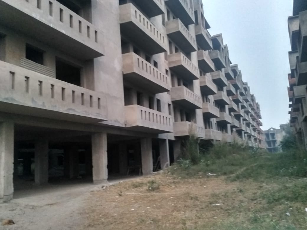 GopalKrishanRo1's tweet photo. @mlkhattar @Rao_InderjitS @cmohry @PMOIndia 27th tweet on this matter respected political leaders please help us in getting justice from builder Ashish Seth owner of Ferrous Infrastructure Pvt Ltd he failed to complete his housing project in 9 years, details are in letter below https://t.co/ipdkcAHJ9D