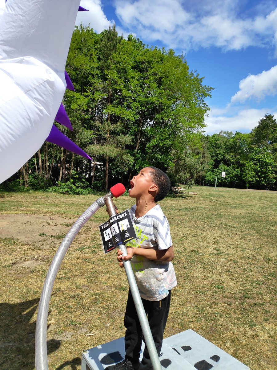 STEIM has been working together with <a href="/Monobanda/">Monobanda</a> on ‘Spiegelstem’, aiming to create a tool for children to better cope with aggression and feelings of discomfort by translating them from sound (voice), to a visual expression. More can be found on steim.org/spiegelstem